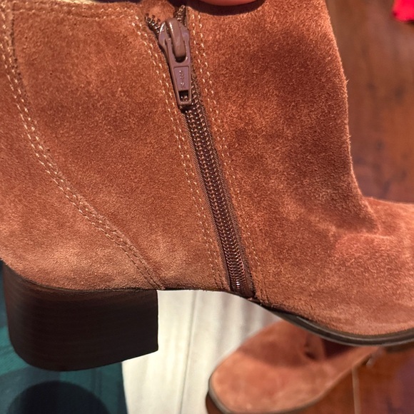 Lucky 🍀 Brand Suede Ankle Boots in Toffee coffee Brown Sz.8 - Picture 9 of 13